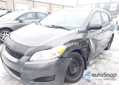 2010 Toyota Matrix z USA, uszkodzony, nr VIN 2T1KU4EE1AC212681